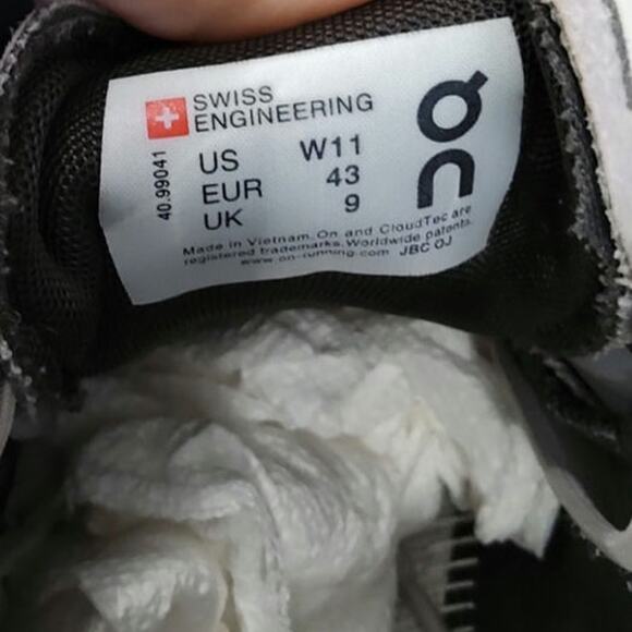 On cloud X 3 running training shoes alloy Lily colorway 11 W athleisure active - Picture 9 of 11